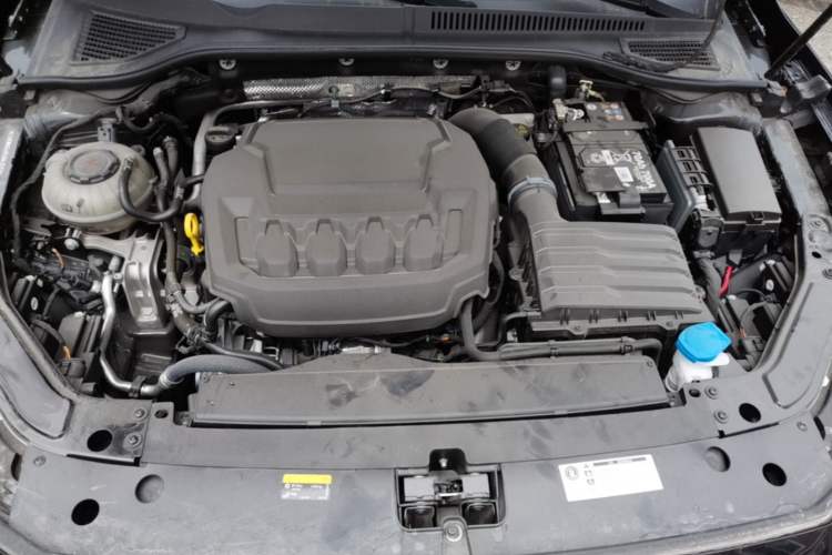 Used Volkswagen Passat 2025 Outstanding Model 380TSI Starry Dragon Glorious Edition Engine Bay