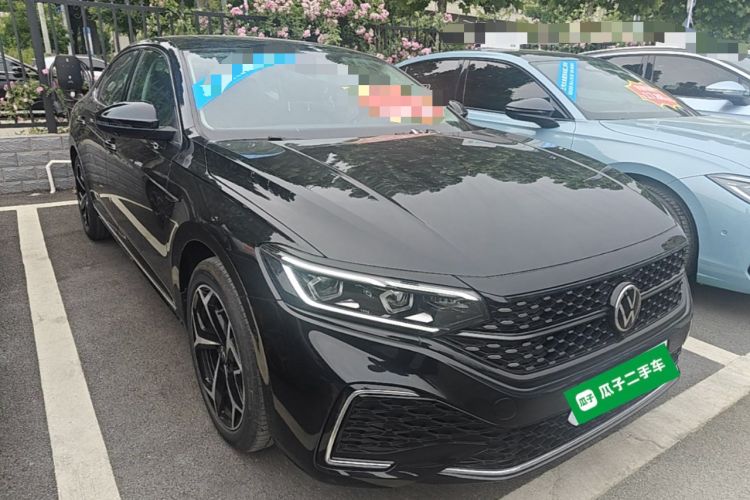 Used Volkswagen Passat 2025 Outstanding Model 380TSI Starry Dragon Glorious Edition Exterior 1