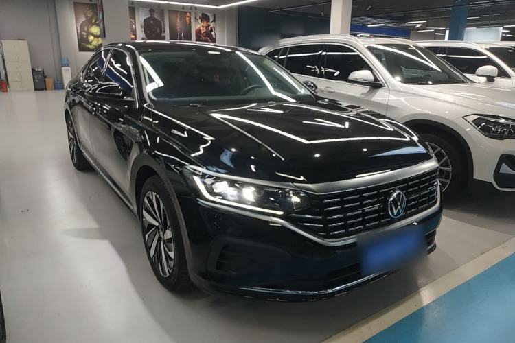 Used Volkswagen Passat 2025 Premium Version 380TSI Dragon Edition Exterior 1