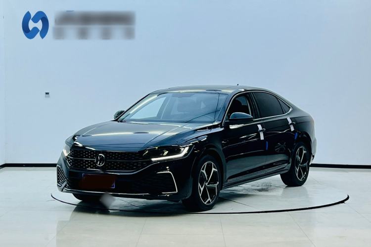 Used Volkswagen Passat 2025 Outstanding Model 380TSI Starry Dragon Edition Exterior 1