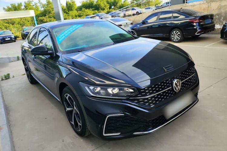 Used Volkswagen Passat 2025 Outstanding Model 380TSI Starry Dragon Edition Exterior 1