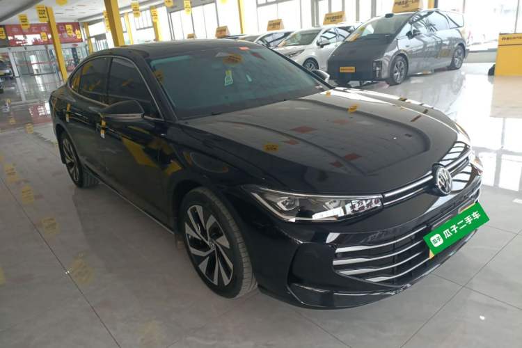 Used Volkswagen Passat 2025 Pro 380TSI Dragon Glory Edition Exterior 1