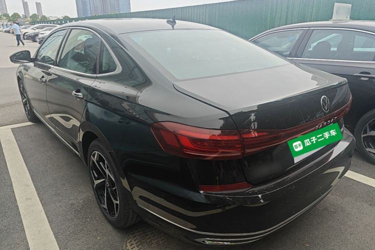 Used Volkswagen Passat 2025 Outstanding Model 380TSI Starry Dragon Glorious Edition Exterior 2