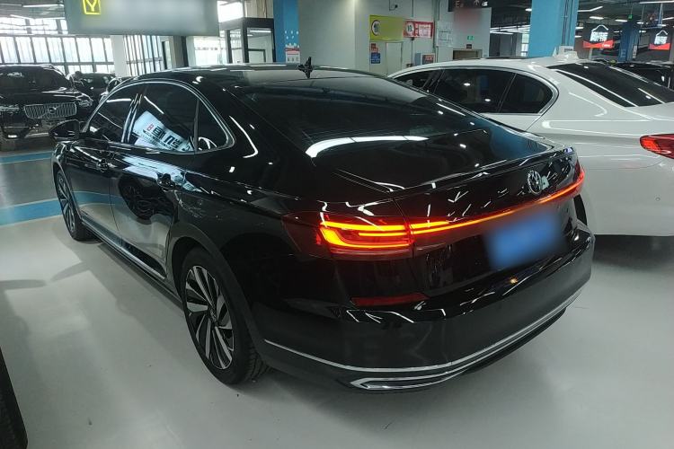 Used Volkswagen Passat 2025 Premium Version 380TSI Dragon Edition Exterior 2