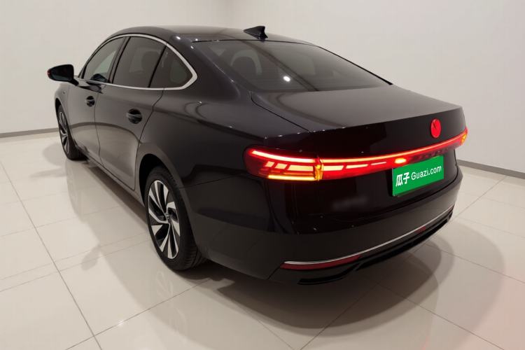 Used Volkswagen Passat 2025 Pro 380TSI Dragon Glory Edition Exterior 2