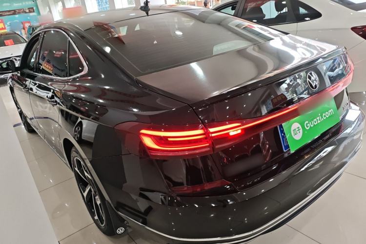 Used Volkswagen Passat 2025 Outstanding Model 380TSI Starry Dragon Glorious Edition Exterior 2