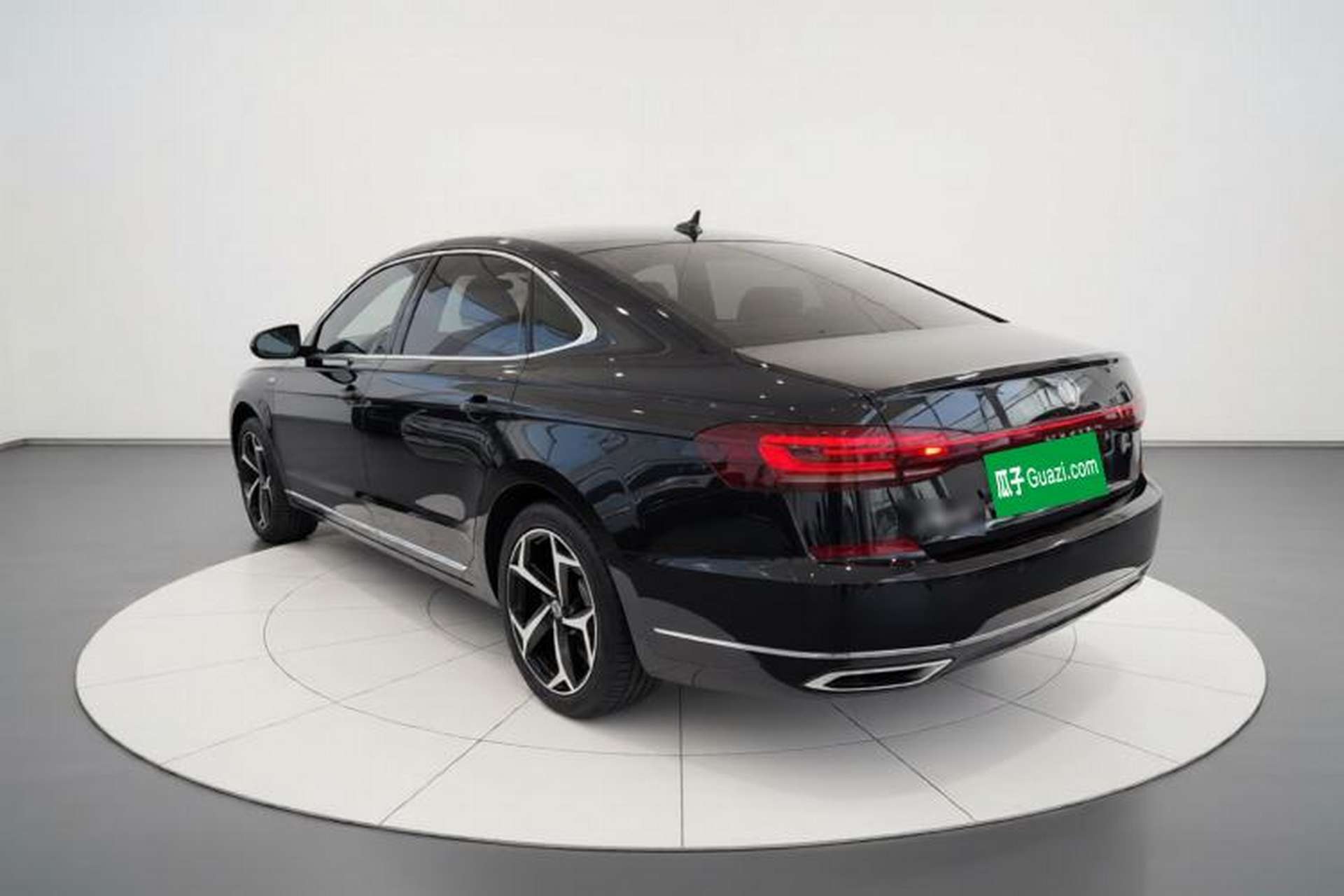 Used Volkswagen Passat 2025 Outstanding Model 380TSI Starry Dragon Edition Exterior 2
