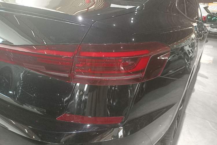Used Volkswagen Passat 2025 Outstanding Model 330TSI Starry Elite Edition Exterior 3