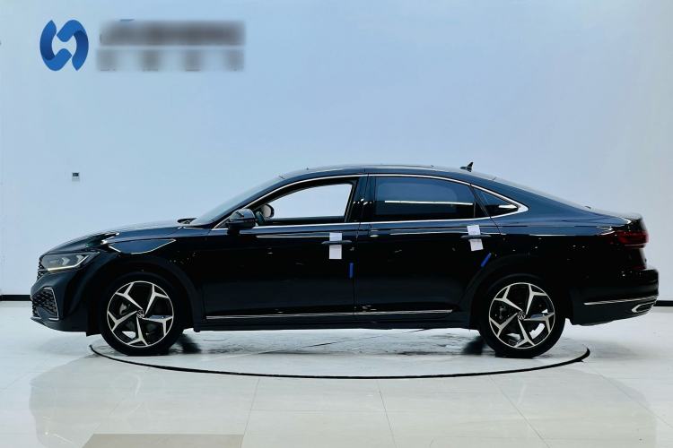 Used Volkswagen Passat 2025 Outstanding Model 380TSI Starry Dragon Edition Exterior 3