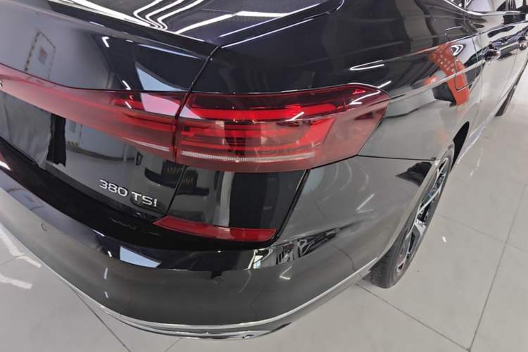 Used Volkswagen Passat 2025 Outstanding Model 380TSI Starry Dragon Edition Exterior 3