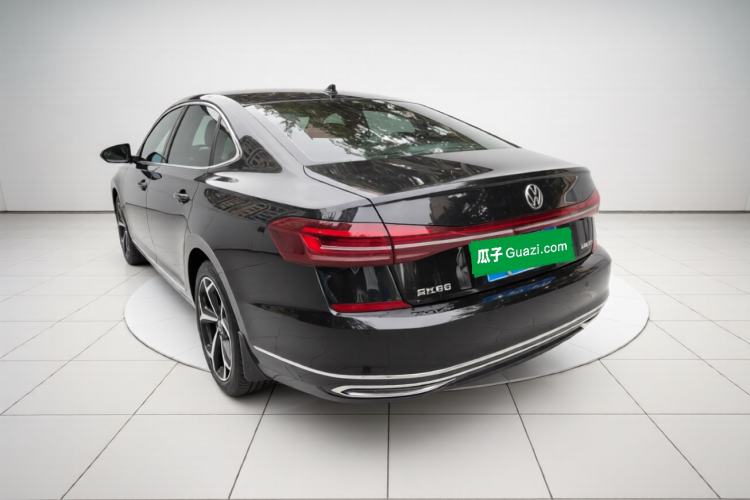 Used Volkswagen Passat 2025 Outstanding Model 380TSI Starry Dragon Edition Exterior 3
