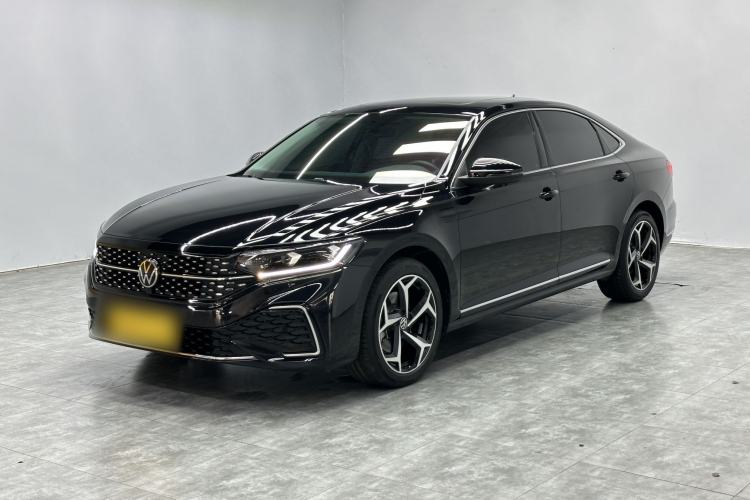 Used Volkswagen Passat 2025 Outstanding Model 380TSI Starry Dragon Edition Exterior 3