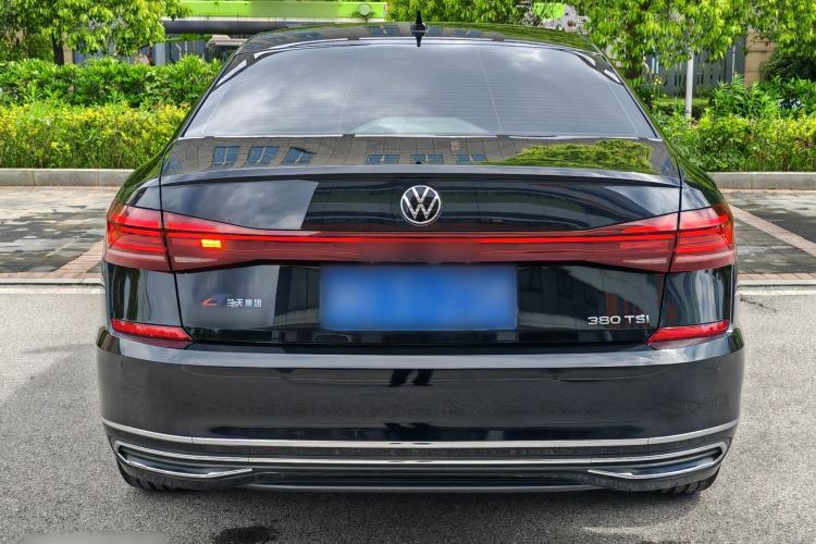 Used Volkswagen Passat 2025 Outstanding Model 380TSI Dragon Glory Edition Exterior 3