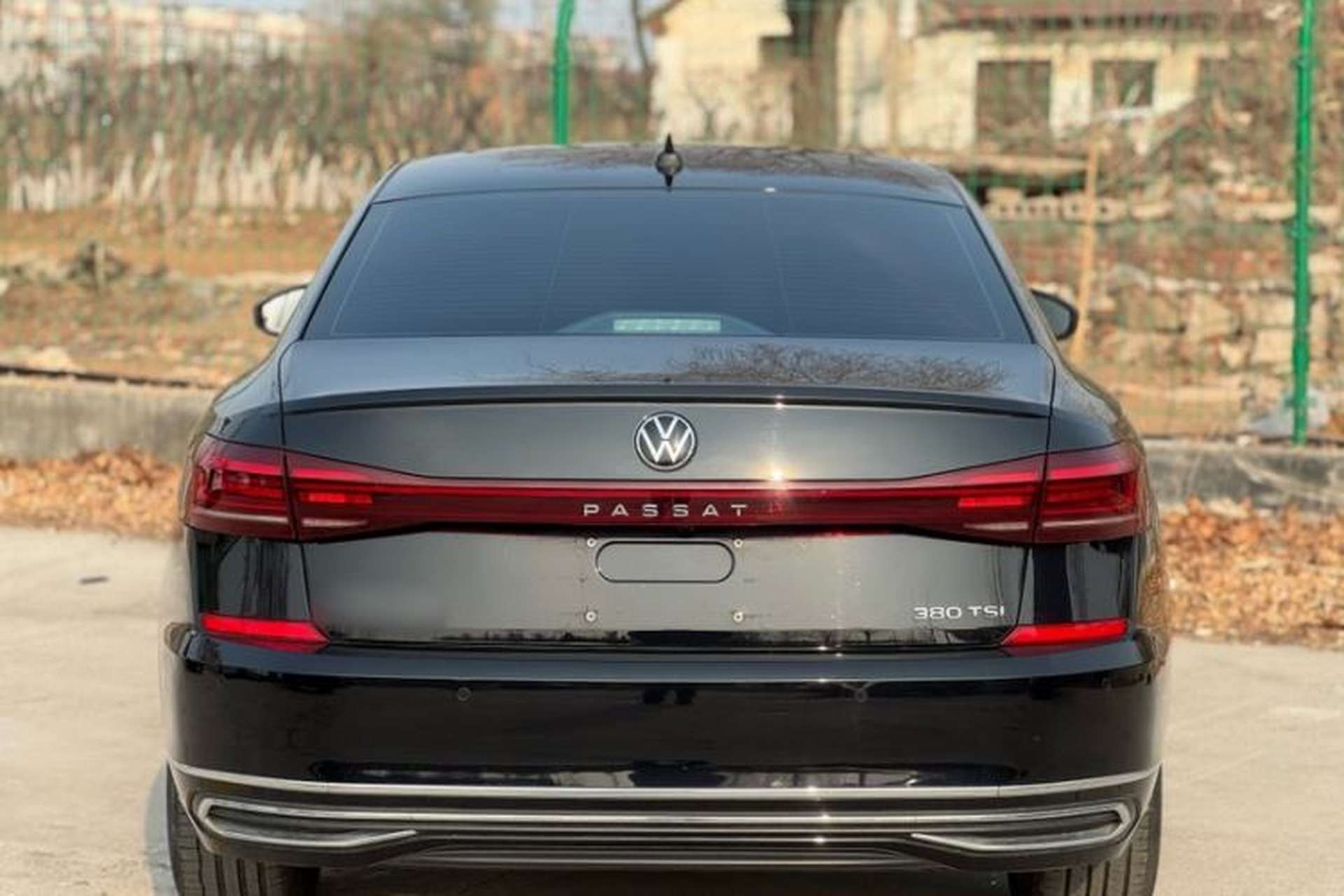 Used Volkswagen Passat 2025 Outstanding Model 380TSI Dragon Glory Edition Exterior 4