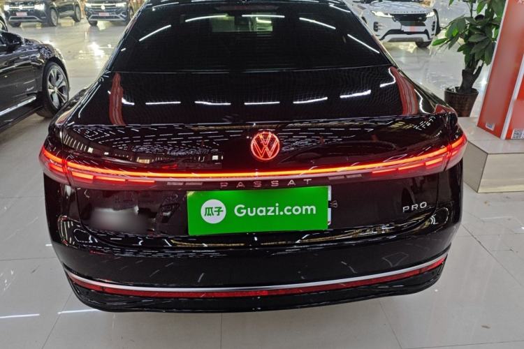 Used Volkswagen Passat 2025 Pro 380TSI Dragon Glory Edition Exterior 4