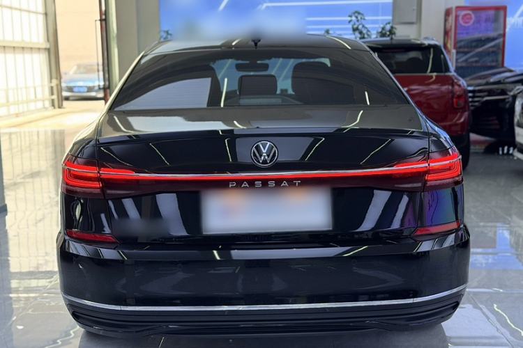 Used Volkswagen Passat 2025 Outstanding Model 330TSI Starry Elite Edition Exterior 4