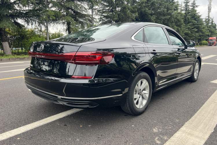 Used Volkswagen Passat 2025 Outstanding Model 280TSI Business Edition Exterior 4