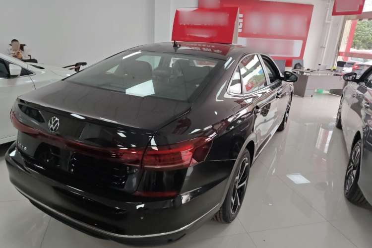 Used Volkswagen Passat 2025 Outstanding Model 330TSI Starry Elite Edition Exterior 5