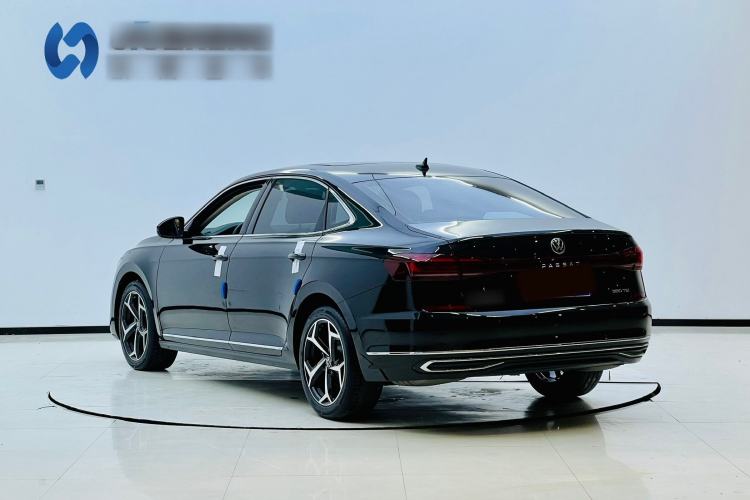 Used Volkswagen Passat 2025 Outstanding Model 380TSI Starry Dragon Edition Exterior 5
