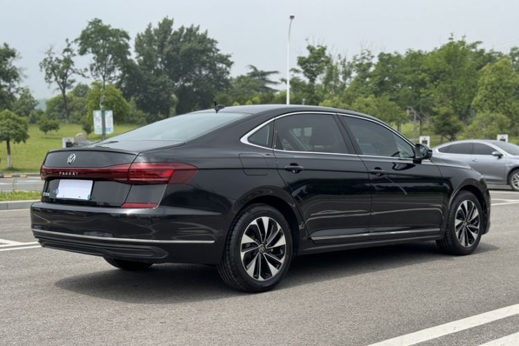 Used Volkswagen Passat 2025 Outstanding Model 280TSI Business Edition Exterior 6