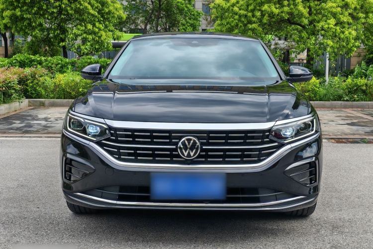 Used Volkswagen Passat 2025 Outstanding Model 380TSI Dragon Glory Edition Exterior 6