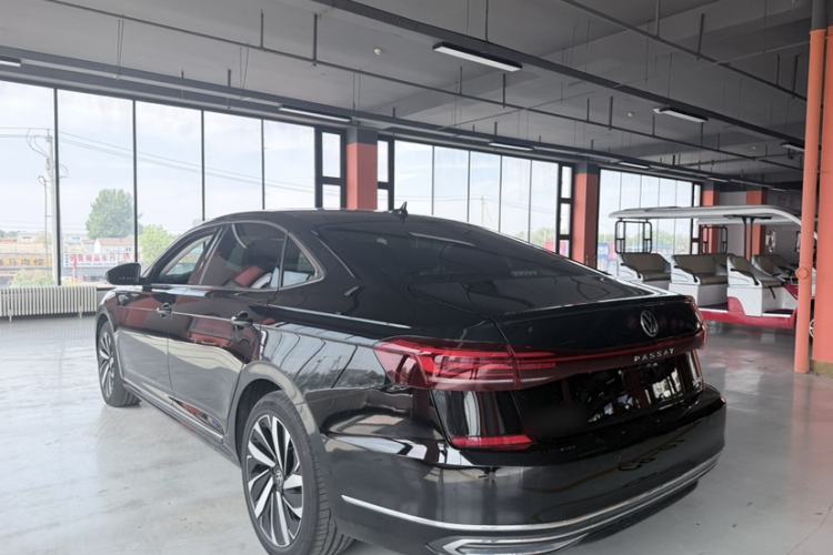 Used Volkswagen Passat 2025 Premium Version 380TSI Dragon Edition Exterior 8