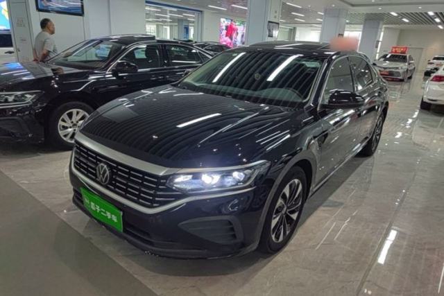 Używany Volkswagen Passat 2025 Outstanding Model 280TSI Business Edition
