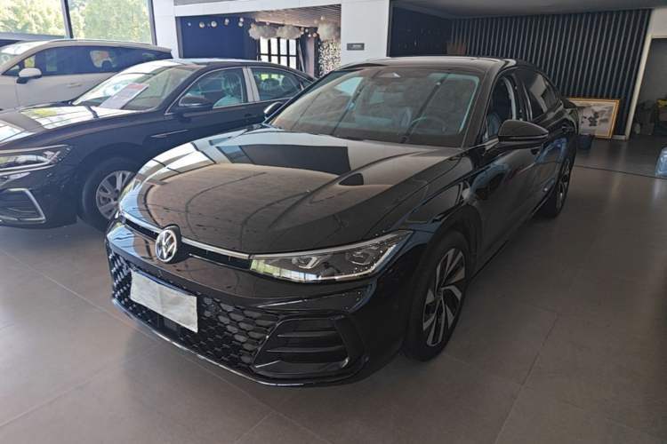 Used Volkswagen Passat 2025 Pro 380TSI Starry Dragon Edition Guazi used car, China used car export, Used car for sale, Used cars, Cheapest cars for sale