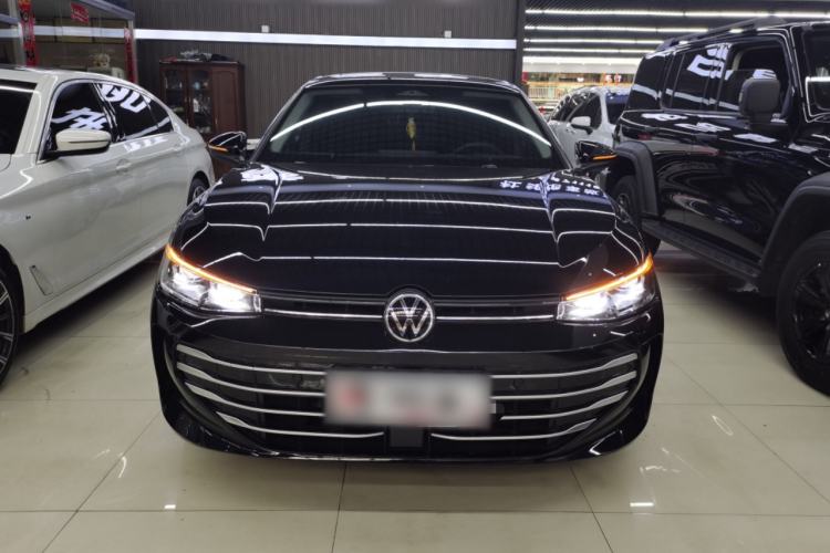 Used Volkswagen Passat 2025 Pro 380TSI Dragon Glory Edition Front