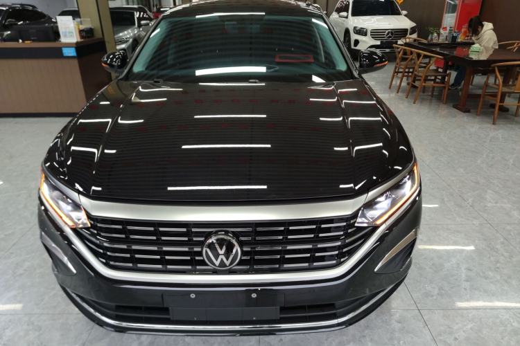 Used Volkswagen Passat 2025 Premium Version 380TSI Dragon Edition Front