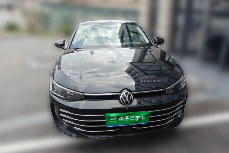 Used Volkswagen Passat 2025 Pro 380TSI Dragon Supreme Edition Front