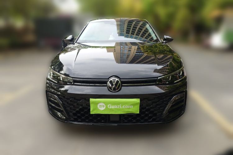 Used Volkswagen Passat 2025 Pro 380TSI Starry Dragon Edition Front