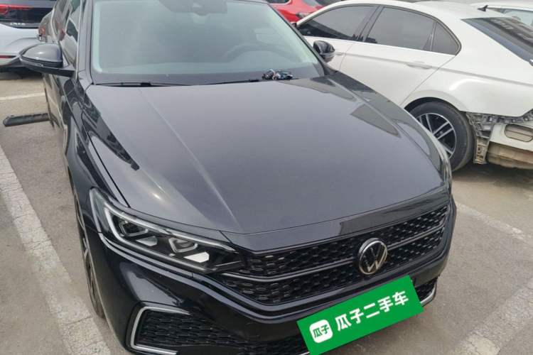 Used Volkswagen Passat 2025 Outstanding Model 380TSI Starry Dragon Glorious Edition Front