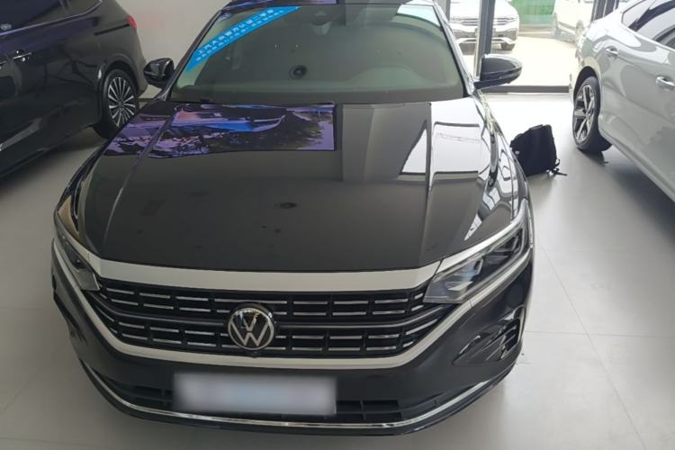 Used Volkswagen Passat 2025 Outstanding Model 380TSI Dragon Glory Edition Front