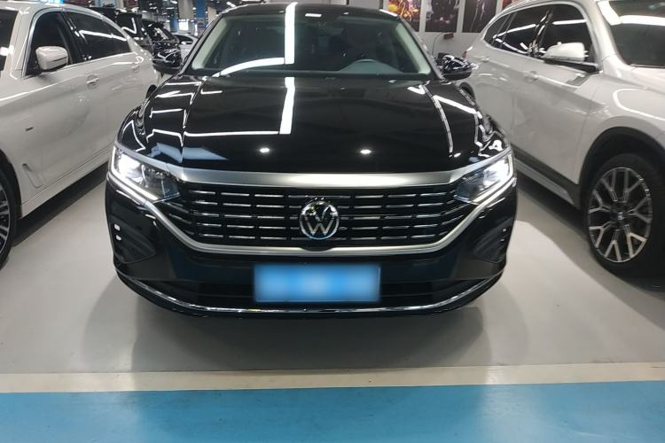 Used Volkswagen Passat 2025 Premium Version 380TSI Dragon Edition Front
