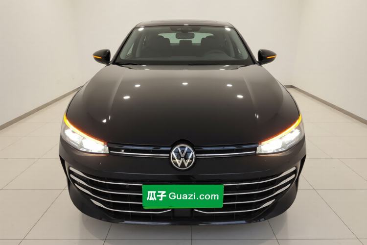 Used Volkswagen Passat 2025 Pro 380TSI Dragon Glory Edition Front