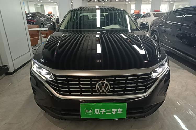 Used Volkswagen Passat 2025 Outstanding Model 280TSI Business Edition Front