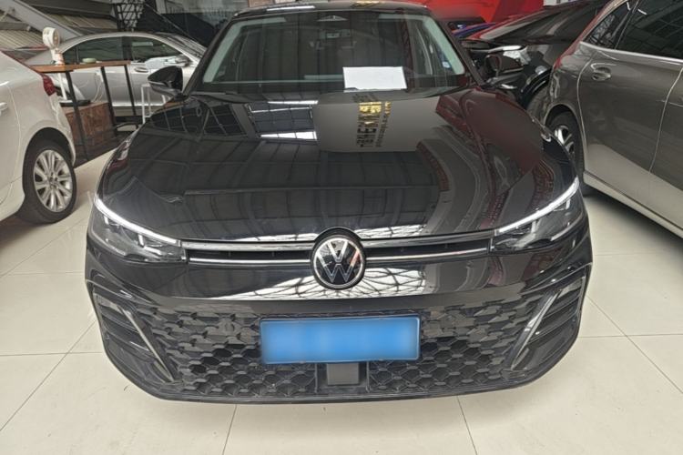 Used Volkswagen Passat 2025 Pro 300TSI Starry Dragon Edition Front