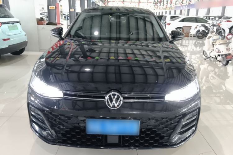 Used Volkswagen Passat 2025 Pro 380TSI Starry Dragon Edition Front