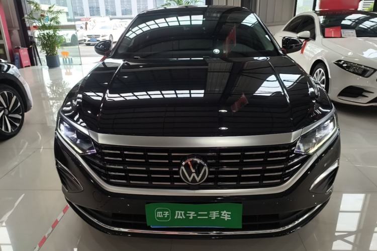 Used Volkswagen Passat 2025 Premium Version 380TSI Dragon Edition Front