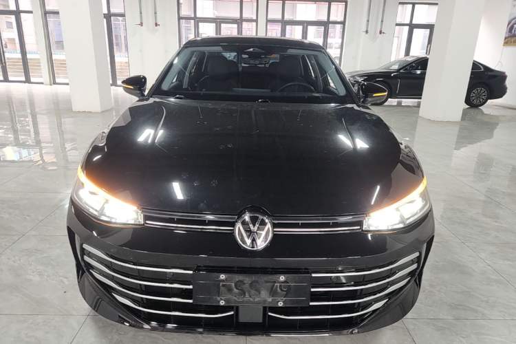 Used Volkswagen Passat 2025 Pro 300TSI Dragon Glory Edition Front