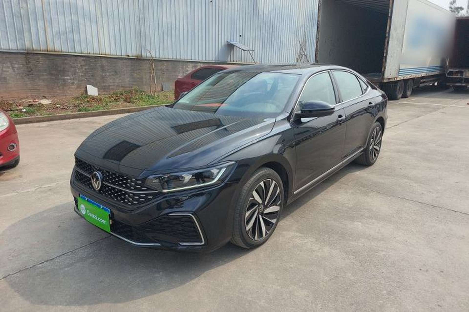 Used Volkswagen Passat 2025 Outstanding Model 330TSI Starry Elite Edition Front Left 45 Deg