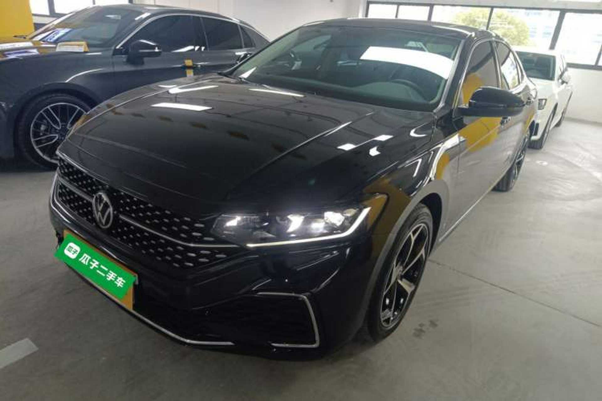 Used Volkswagen Passat 2025 Outstanding Model 380TSI Starry Dragon Edition Front Left 45 Deg
