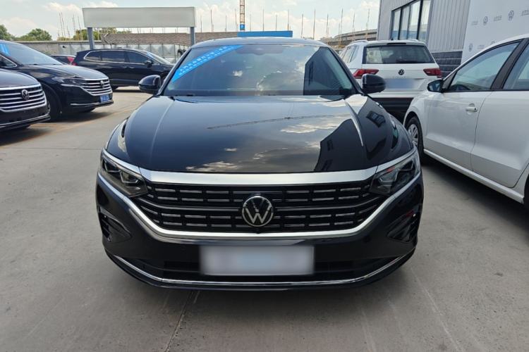 Used Volkswagen Passat 2025 Outstanding Model 380TSI Dragon Glory Edition Front