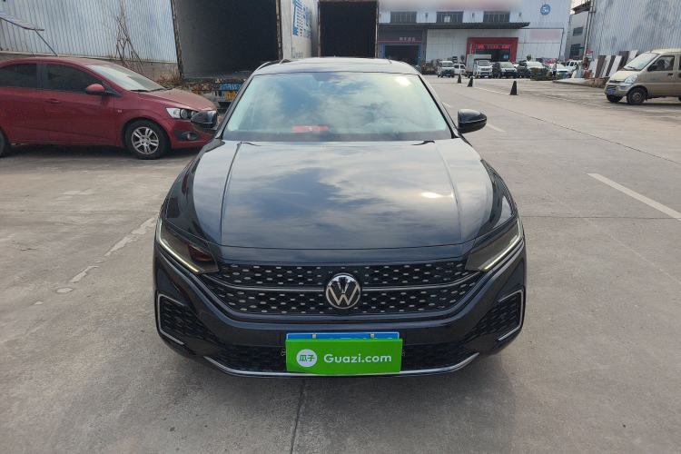 Used Volkswagen Passat 2025 Outstanding Model 330TSI Starry Elite Edition Front