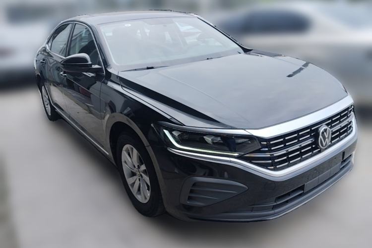 Used Volkswagen Passat 2025 Outstanding Model 280TSI Business Edition Front Right 45 Deg