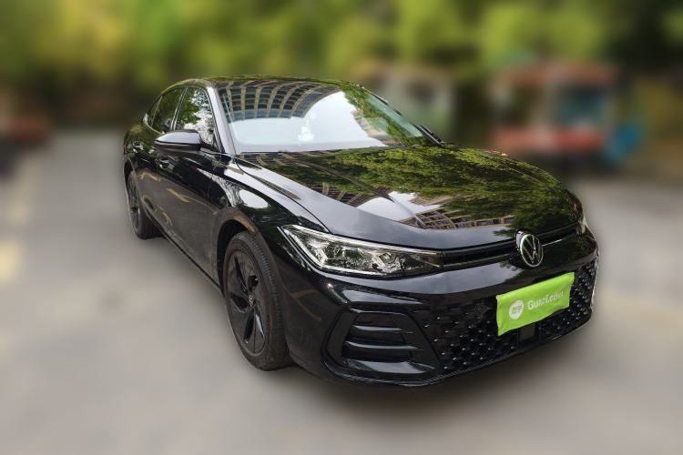Used Volkswagen Passat 2025 Pro 380TSI Starry Dragon Edition Front Right 45 Deg