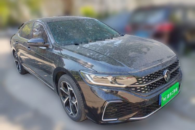 Used Volkswagen Passat 2025 Outstanding Model 380TSI Starry Dragon Edition Front Right 45 Deg