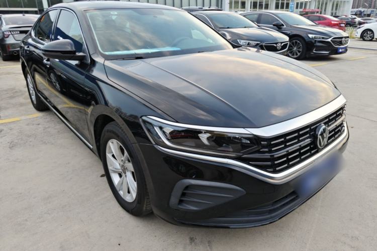 Used Volkswagen Passat 2025 Outstanding Model 280TSI Business Edition Front Right 45 Deg
