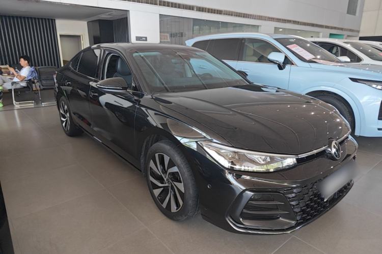 Used Volkswagen Passat 2025 Pro 380TSI Starry Dragon Edition Front Right 45 Deg